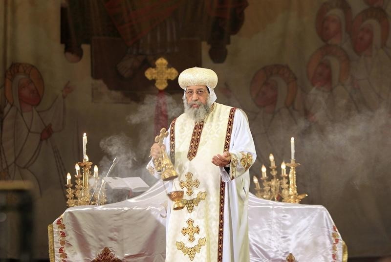 © Reuters. بابا أقباط مصر يزور القدس لتشييع جنازة مطرانها