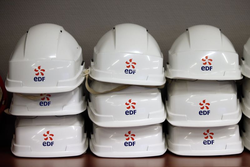 © Reuters. EDF INVESTIRA 2 À 2,5 MILLIARDS D'EUROS PAR AN DANS LES ÉNERGIES RENOUVELABLES