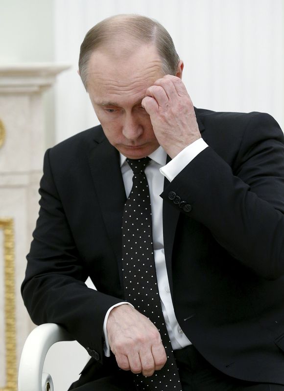 © Reuters. بوتين: إسقاط الطائرة الروسية عمل من أعمال الخيانة
