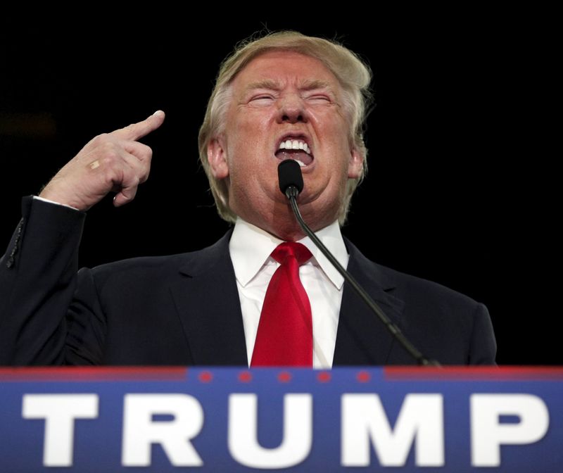 © Reuters. استطلاع: تراجع 12 بالمئة في شعبية ترامب بين الجمهوريين