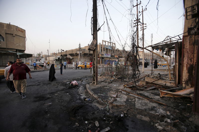 © Reuters. مقتل سبعة اشخاص في تفجير انتحاري بسيارة ملغومة شمال العراق