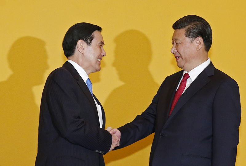 © Reuters. تايوان والصين تتبادلان جواسيس مسجونين بعد اجتماع تاريخي بين زعيمي البلدين