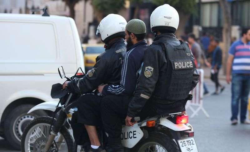 © Reuters. تونس: الكشف عن مخبأ للأسلحة واعتقال اثنين كانا يعدان لهجمات جديدة
