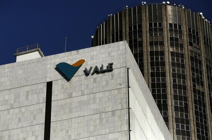 © Reuters. Logo da Vale visto na sede da companhia, no Rio de Janeiro