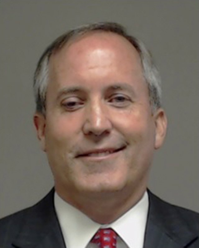 © Reuters. Booking photo of Texas Attorney General Ken Paxton in Collin County near Dallas