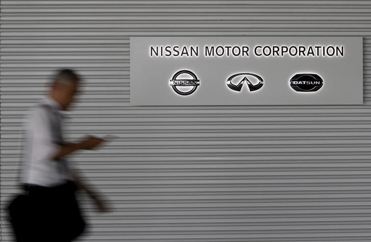 © Reuters. NISSAN EXIGERAIT DE L’ÉTAT FRANÇAIS QU’IL RÉDUISE SA PARTICIPATION