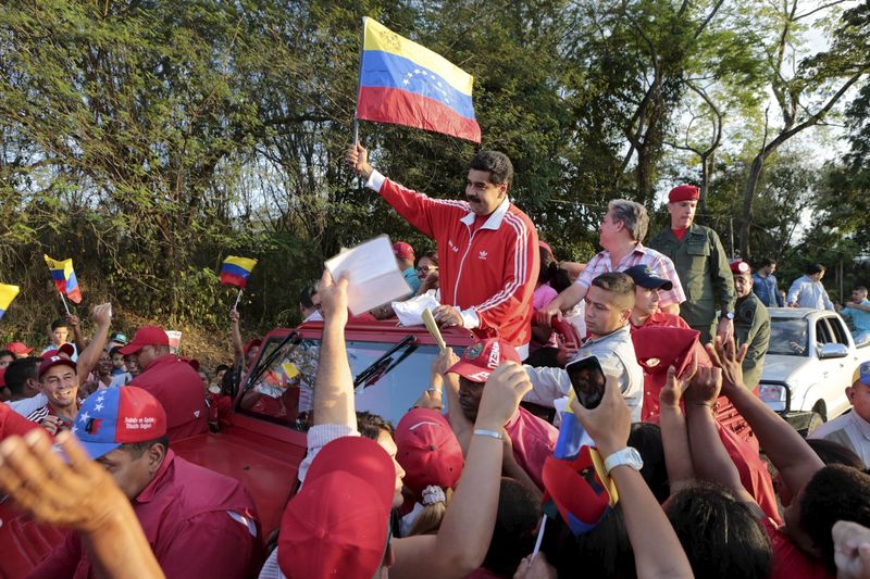 © Reuters. Presidente da Venezuela, Nicolás Maduro, em evento de campanha no Estado de Miranda