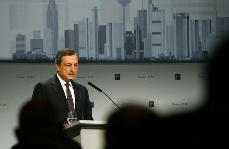 © Reuters. Il numero uno della Bce Mario Draghi 