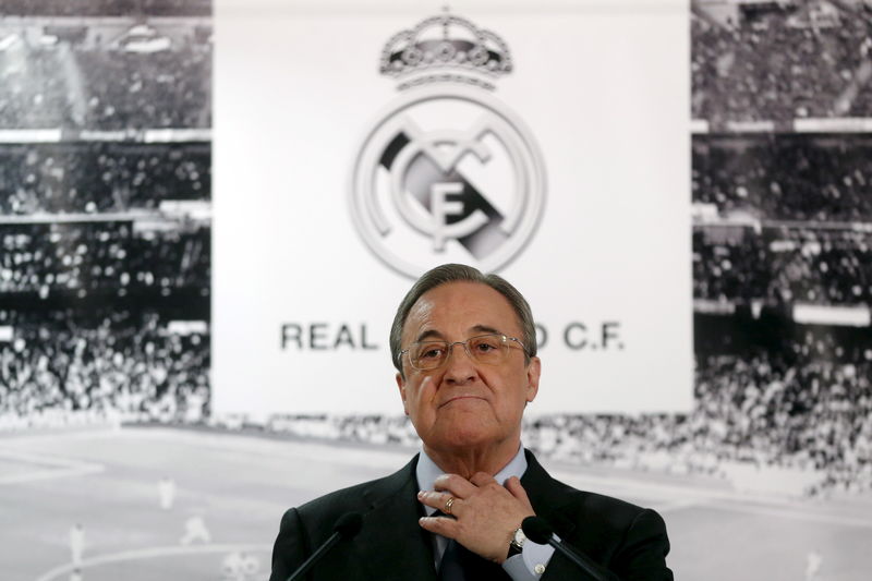 © Reuters. Florentino niega que el Real Madrid quebrantara las normas al alinear a Cheryshev