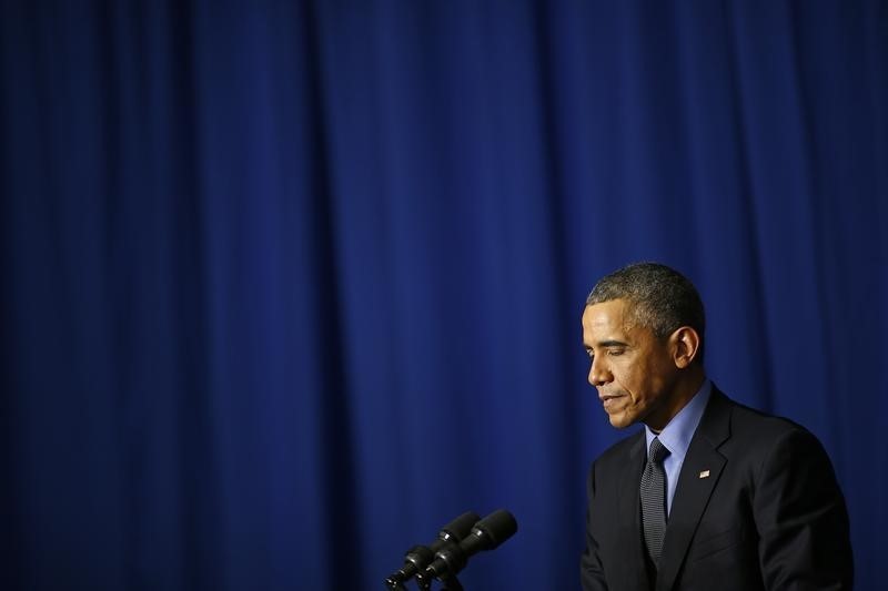 © Reuters. US President Barack Obama holds a news conference at the conclusion of his visit to Paris