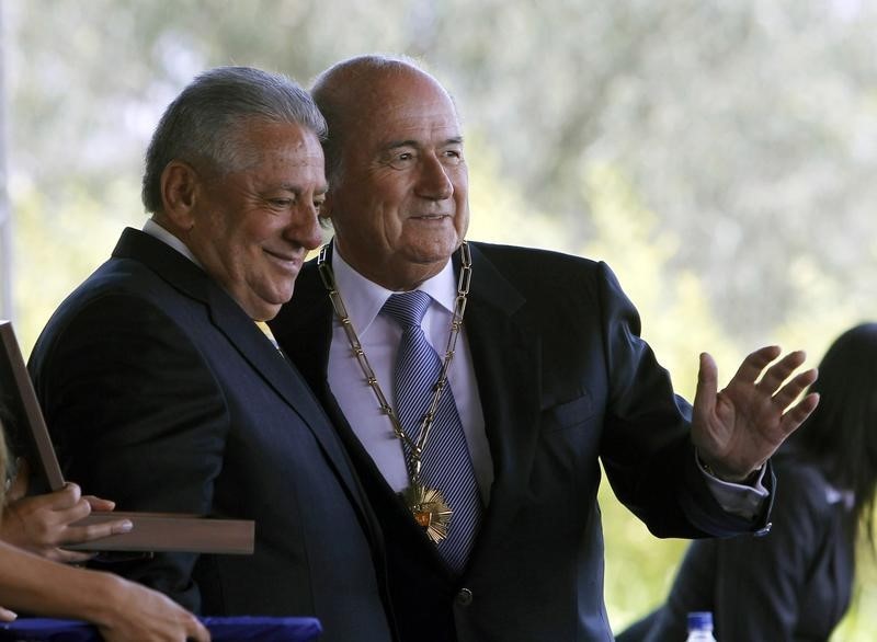 © Reuters. الإكوادور تصدر أمر اعتقال لرئيس اتحاد كرة القدم في خضم فضيحة الفيفا
