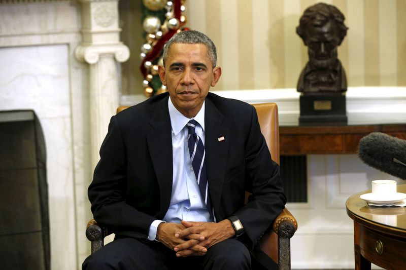 © Reuters. U.S. President Obama speaks about the California shootings from the White House in Washington