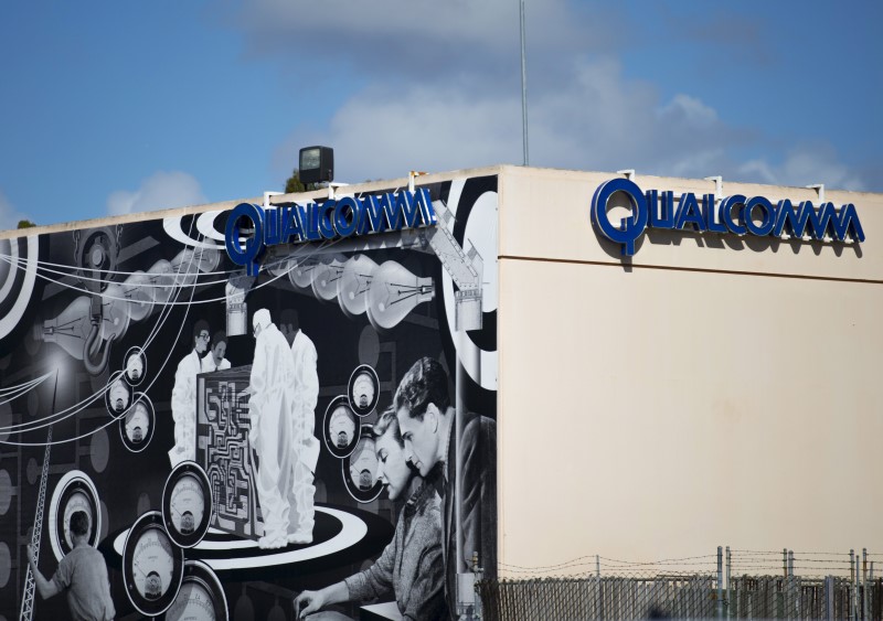 © Reuters. One of many Qualcomm buildings is shown in San Diego, California  