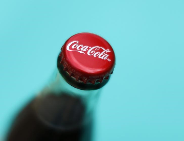 © Reuters. A bottle of Coca-Cola is shown in this photo illustration in Encinitas, California