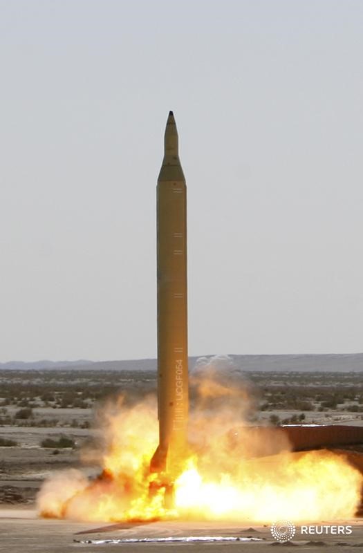 © Reuters. أمريكا تجري "دراسة جدية" لاختبار صاروخي إيراني مزعوم