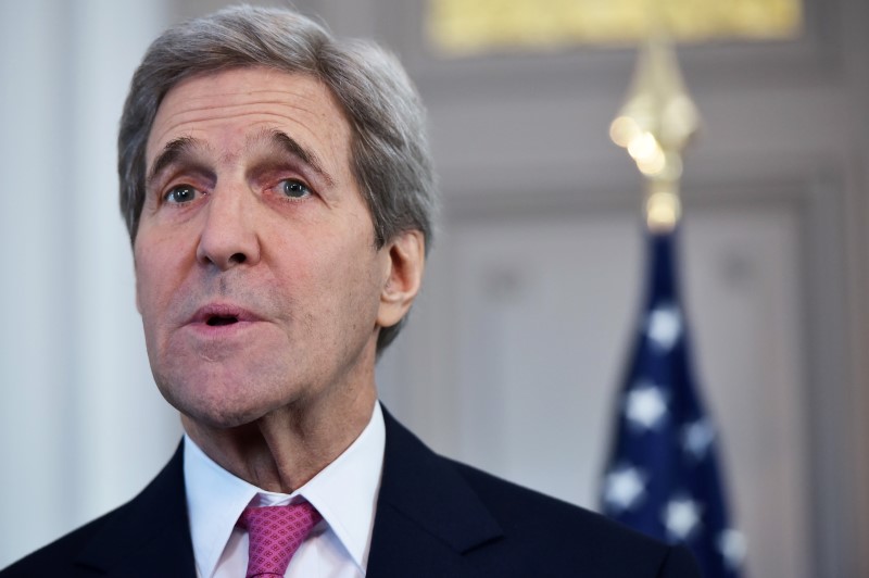 © Reuters. Secretário de Estado norte-americano, John Kerry, durante encontro em Paris