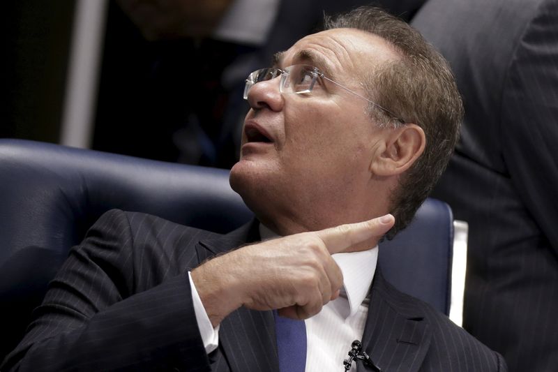 © Reuters. Senador Renan  Calheiros durante sessão do Senado em Brasília