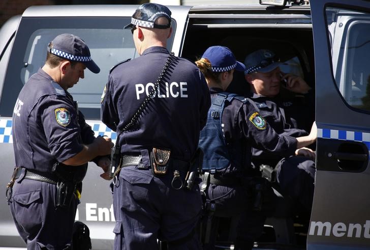 © Reuters. إتهام شخصين بالتخطيط لتنفيذ عمل إرهابي في استراليا