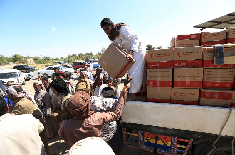 © Reuters. الأمم المتحدة تتوقع طفرة في المساعدات الى اليمن مع تشغيل نظام جديد للتحقق من الشحنات