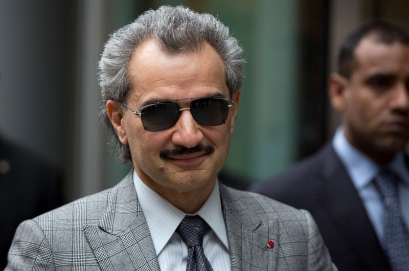 © Reuters. File photograph shows Prince Alwaleed bin Talal leaving the High Court in London