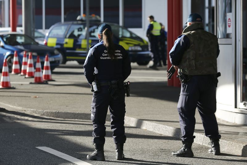 © Reuters. PROCÉDURE PÉNALE CONTRE DEUX INDIVIDUS ARRÊTÉS À GENÈVE