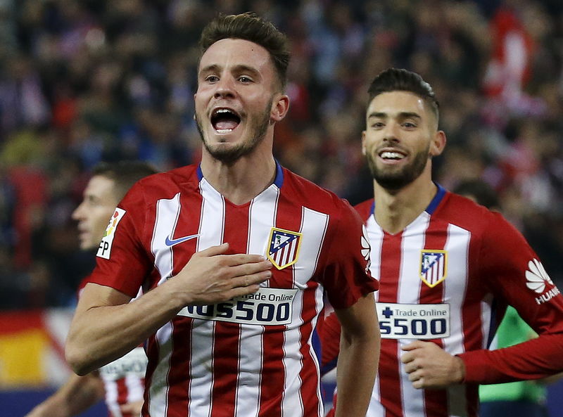 © Reuters. Atlético de Madrid alcanza al Barcelona en la Liga española