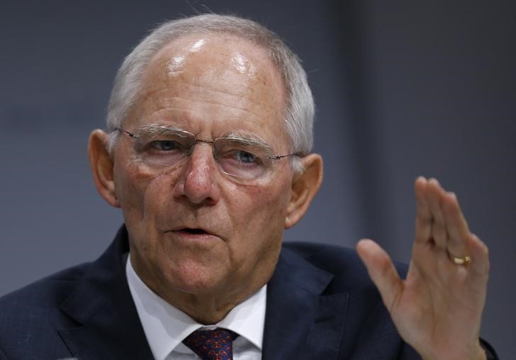 © Reuters. German Finance Minister Schaeuble addresses European Banking Congress in Frankfurt