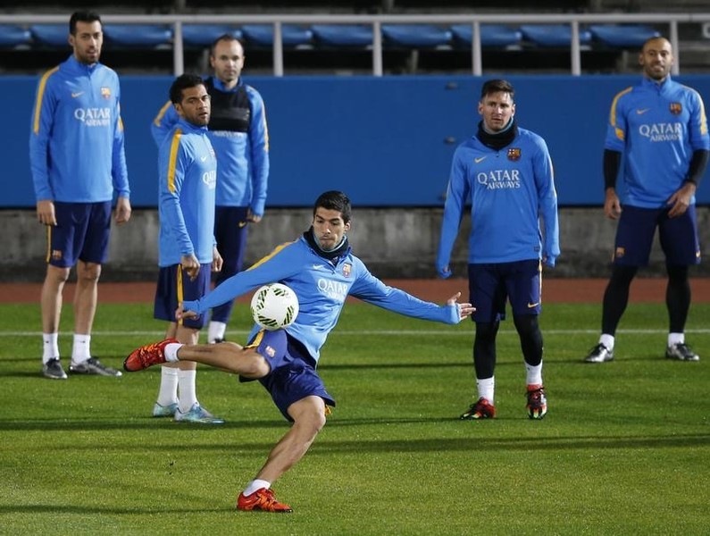 © Reuters. Mascherano dice que el Mundialito influirá en el resto de la temporada del Barça