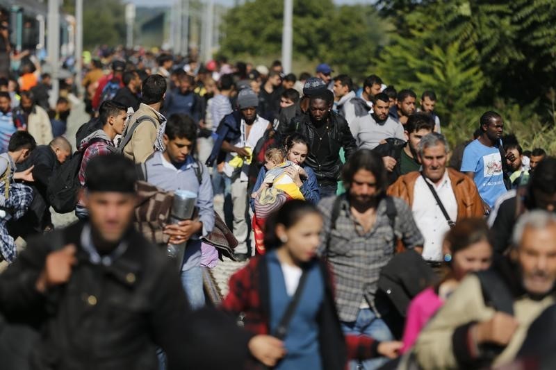 © Reuters. الطقس يقلل عدد المهاجرين القاصدين أوروبا عبر اليونان بمقدار النصف