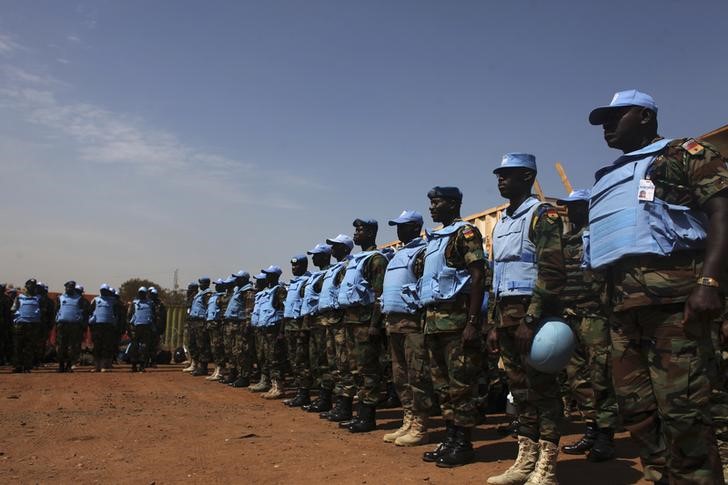 © Reuters. الأمم المتحدة تعزز قوات حفظ السلام بجنوب السودان