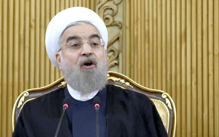 © Reuters. روحاني: إيران ستبدأ تنفيذ الاتفاق النووي في غضون أسبوعين أو ثلاثة