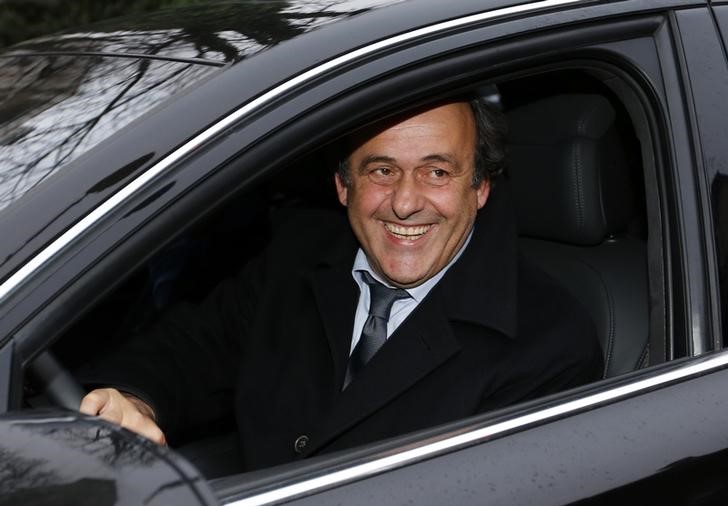 © Reuters. Platini no asistirá a audiencia de Comité de Ética de la FIFA como protesta