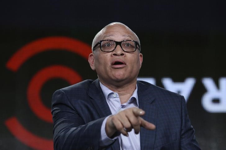 © Reuters. Host, executive producer and writer of Larry Wilmore participates in the Comedy Central "The Nightly Show with Larry Wilmore" panel at the TCA Winter Press Tour in Pasadena, California