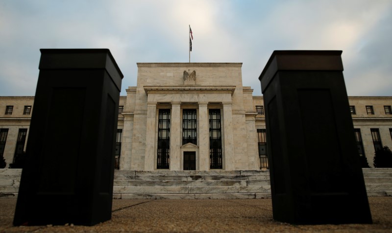 © Reuters. LA FED REMONTE SES TAUX POUR LA PREMIÈRE FOIS EN PRÈS DE 10 ANS