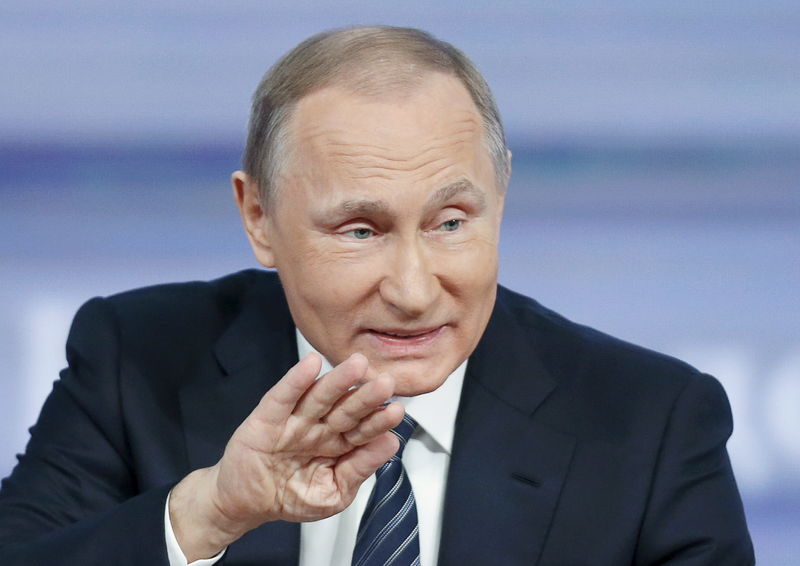 © Reuters. Президент РФ Владимир Путин на пресс-конференции в Москве