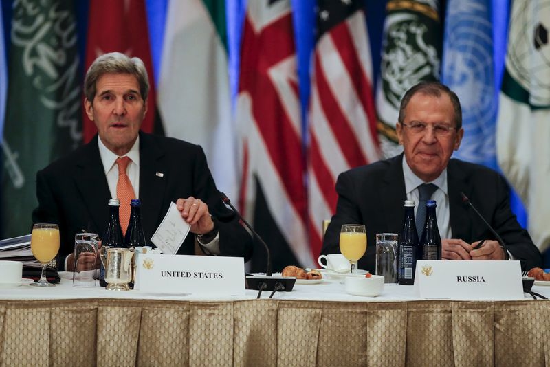 © Reuters. تعين اتخاذ قرارات بشأن حكومة وحدة في سوريا خلال شهر أو شهرين