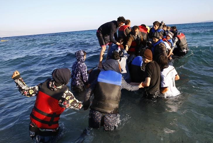 © Reuters. غرق 18 مهاجرا إثر انقلاب قارب قبالة ساحل جنوب غرب تركيا