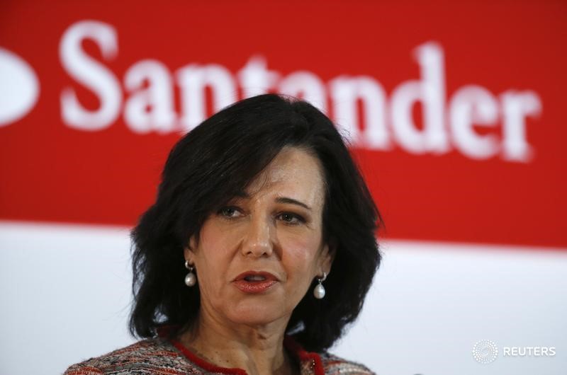 © Reuters. Santander se adjudica banco Banif portugués por 150 millones de euros