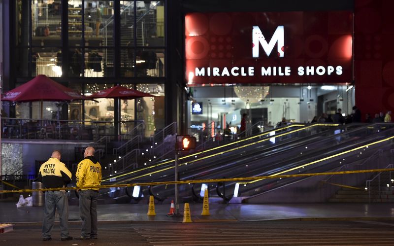 © Reuters. Un muerto y 36 heridos en accidente cerca de concurso de Miss Universo en Las Vegas