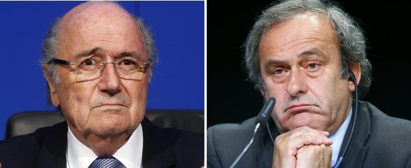 © Reuters. Il presidente della Fifa Sepp Blatter e il numero uno della Uefa Michel Platini 