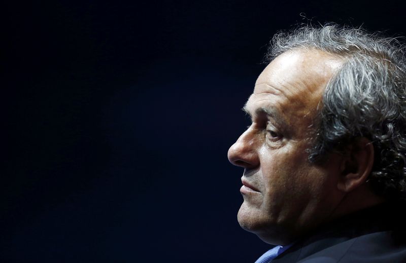 © Reuters. MICHEL PLATINI SUSPENDU HUIT ANS