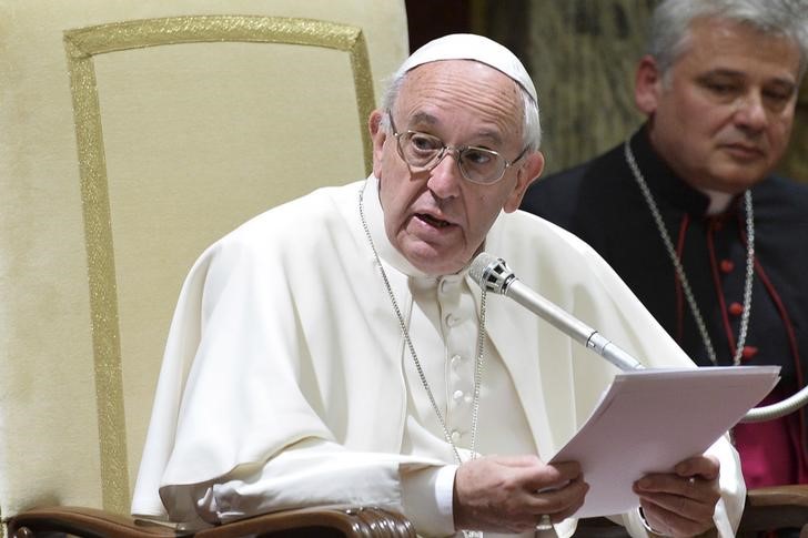 © Reuters. Papa Francisco durante discurso no Vaticano