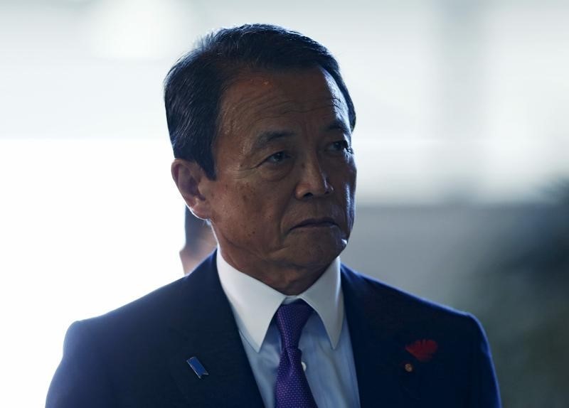 © Reuters. Ministro das Finanças do Japão, Taro Aso, durante evento em Tóquio