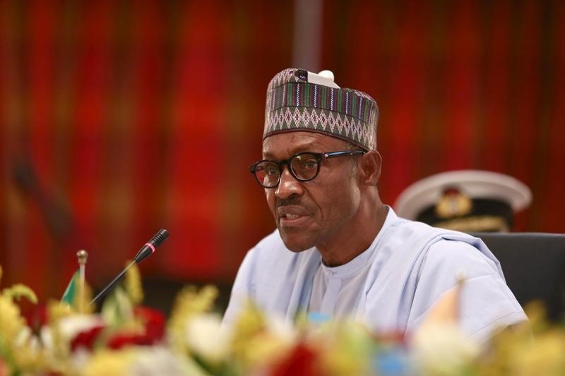 © Reuters. الرئيس: نيجيريا تتوقع 11 مليار دولار عجزا في موازنة 2016