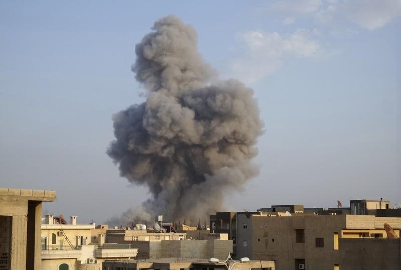 © Reuters. التحالف الأمريكي يشن 25 ضربة جوية ضد الدولة الاسلامية