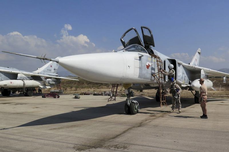 © Reuters. وزارة: القوات الجوية الروسية أصابت 1093 هدفا للدولة الاسلامية في سوريا