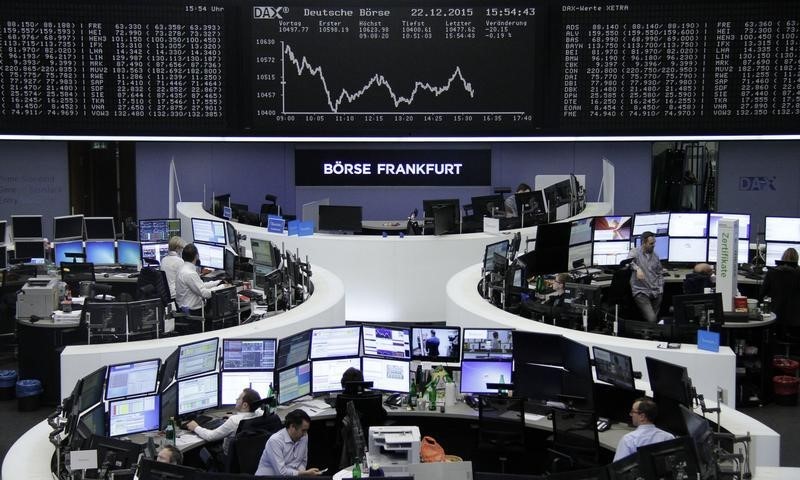 © Reuters. Las acciones europeas suben por la subida de valores ligados a materias primas