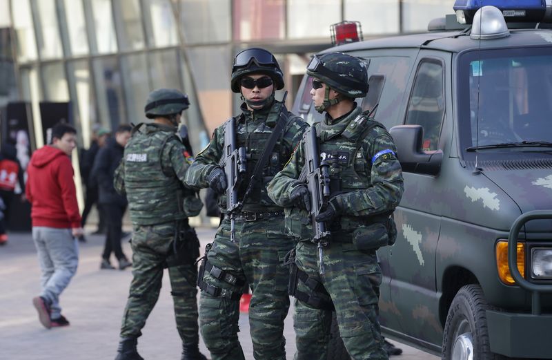 © Reuters. Países occidentales emiten inusuales alertas de seguridad para Pekín en Navidad 