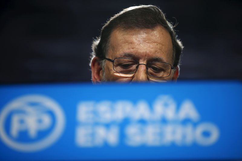 © Reuters. Un 63,5% de los españoles, a favor de un gobierno de pactos