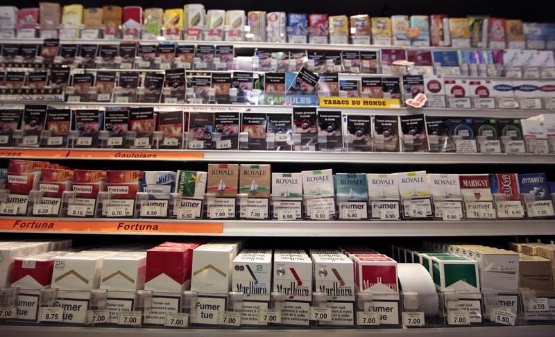 © Reuters. شركات التبغ الكبرى على وشك تلقي ضربة قاصمة بالاتحاد الأوروبي